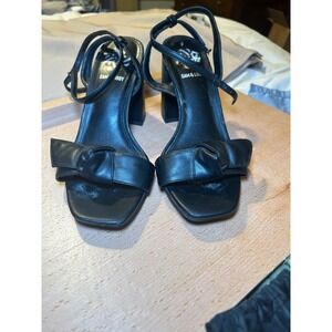 Sam & Libby Womens Black Bow Block Heel Sandals Square Toe Ankle Strap Size 7